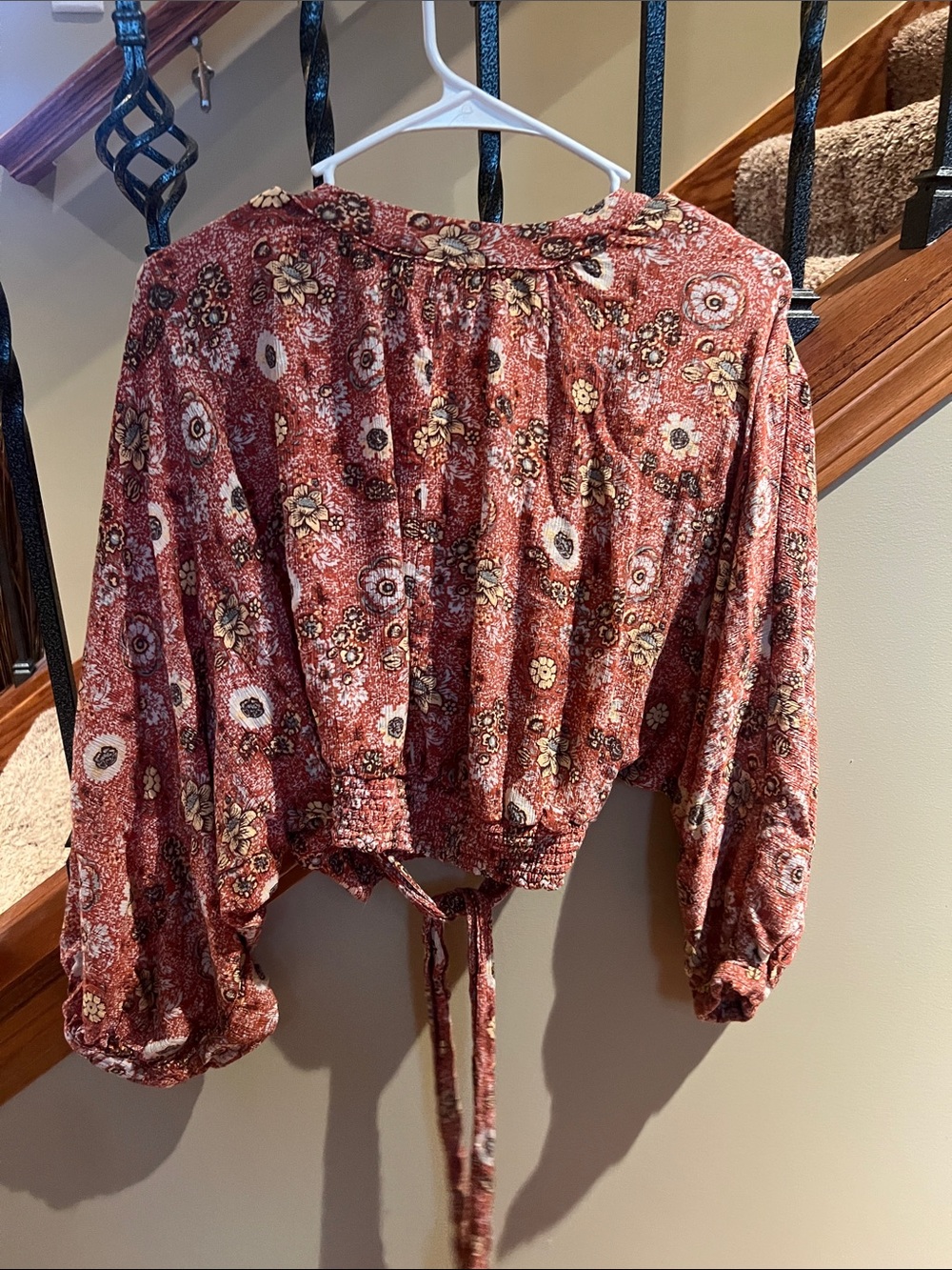 Nicole Miller Rust Floral Wrap Crop Top - Picture 8 of 8